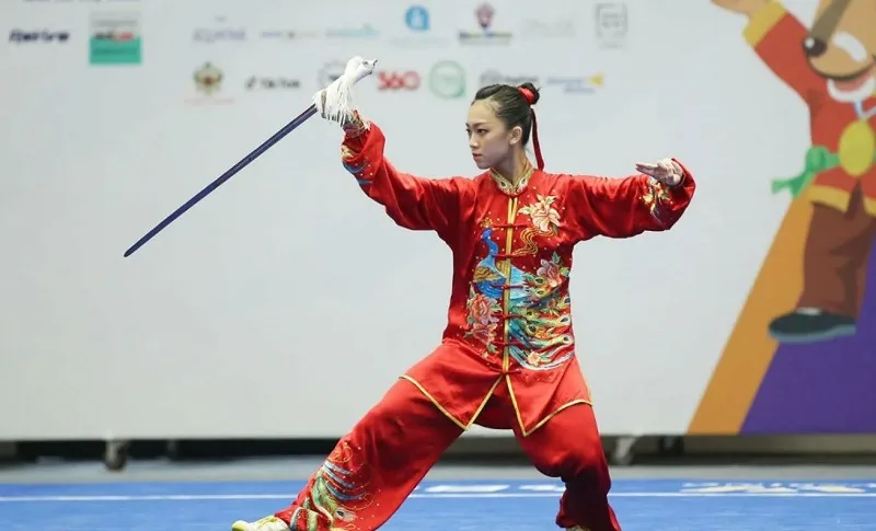 Wushu là sự kết hợp hoàn hảo giữa nét đẹp nghệ thuật uyển chuyển và sức mạnh chiến đấu.